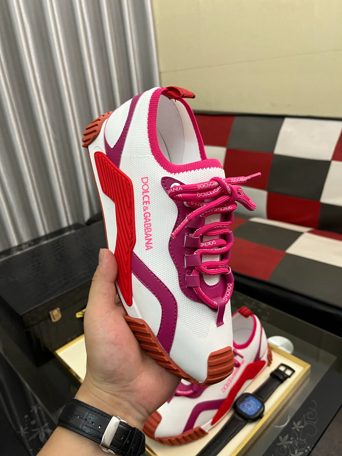 Men's Men's Shoes💰420⌚️⌚️Dolce&Gabbana••DG✔️Men's Sports•Casual Shoes. Original goods from top counters. Original imported cowhide, multi-material splicing design ➕Imported cowhide lining, cowhide feet ➕Original TPR elastic outsole. Size: 35-46
